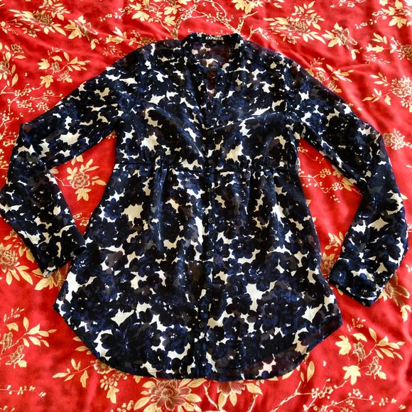 Express Floral-Print Sheer Convertible Sleeve Button-Front Tunic Shirt - XS - Picture 6 of 16